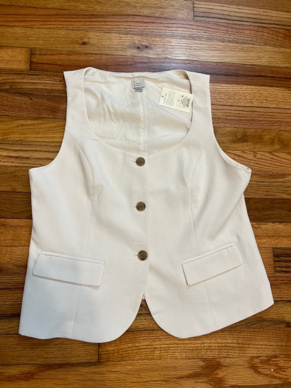 NWT Women's Signature Crepe Scoop Vest - A New Day Cream Size Large - Picture 5 of 10